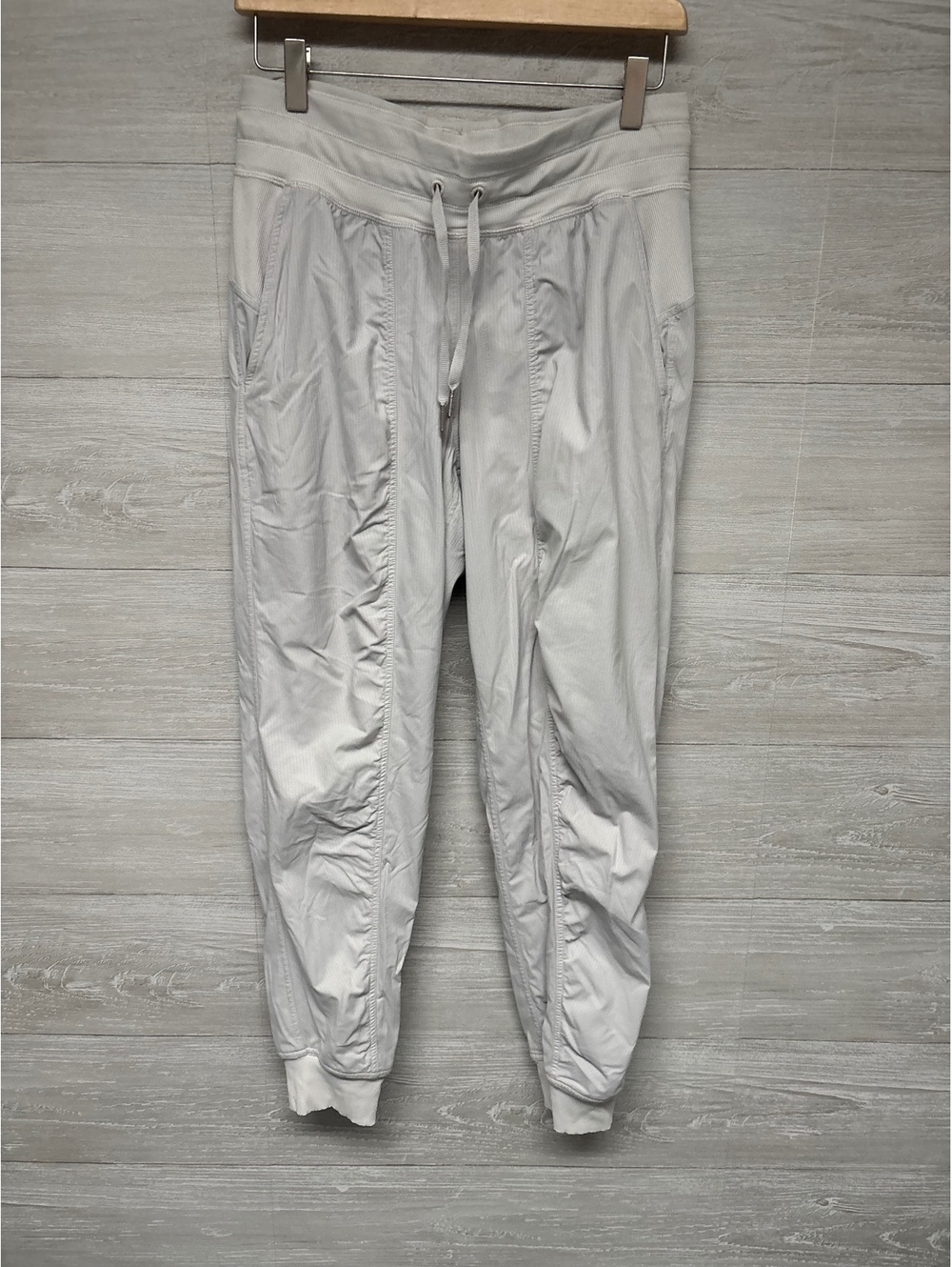 * | Lululemon | joggers. Size 8.